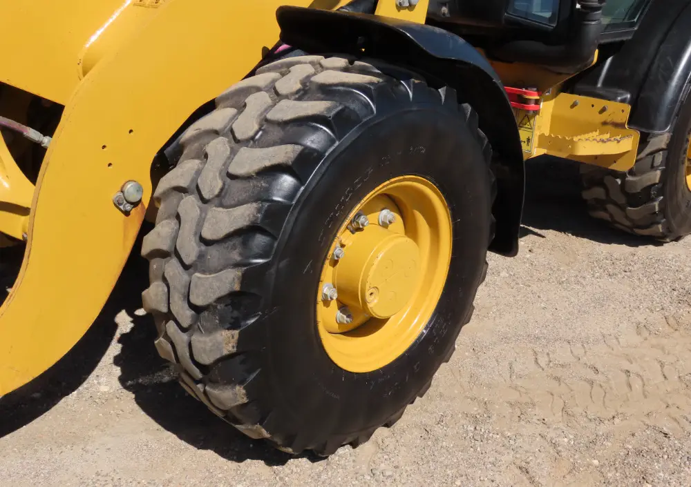 2019 Caterpillar 906M Compact Wheel Loader Aux Hyd Q/C Heated Cab CA