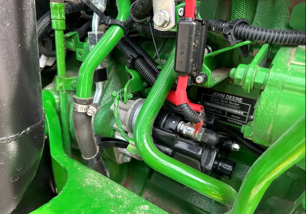 2022 John Deere 5075E MFWD tractor