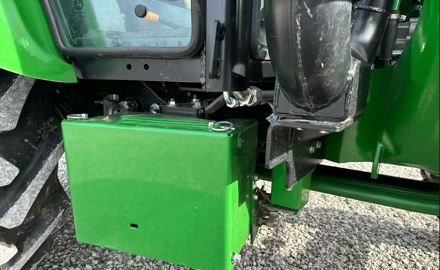 2022 John Deere 5075E MFWD tractor