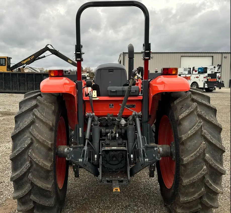 2022 Kubota M5 111D MFWD tractor