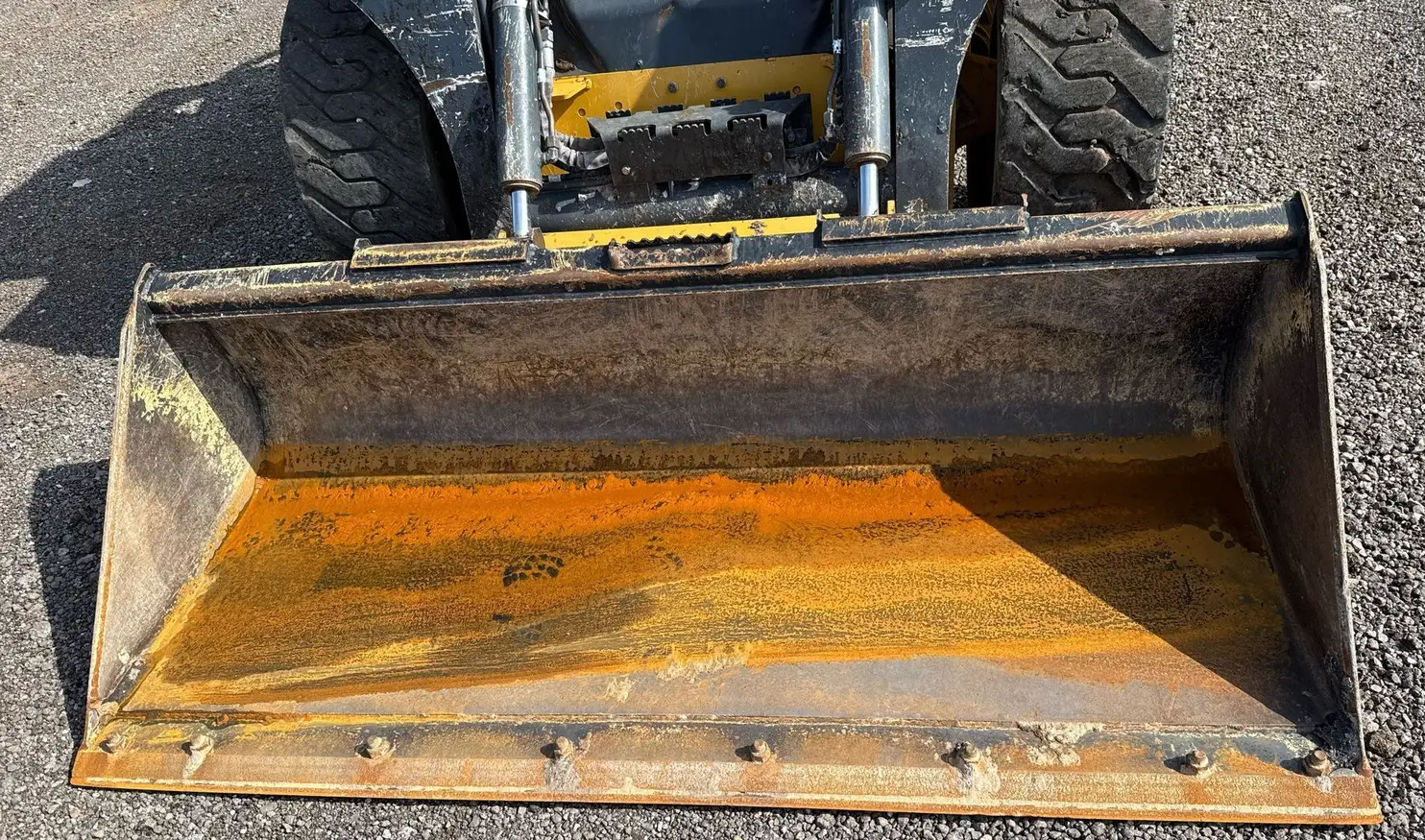 2021 John Deere 324G skid steer loader
