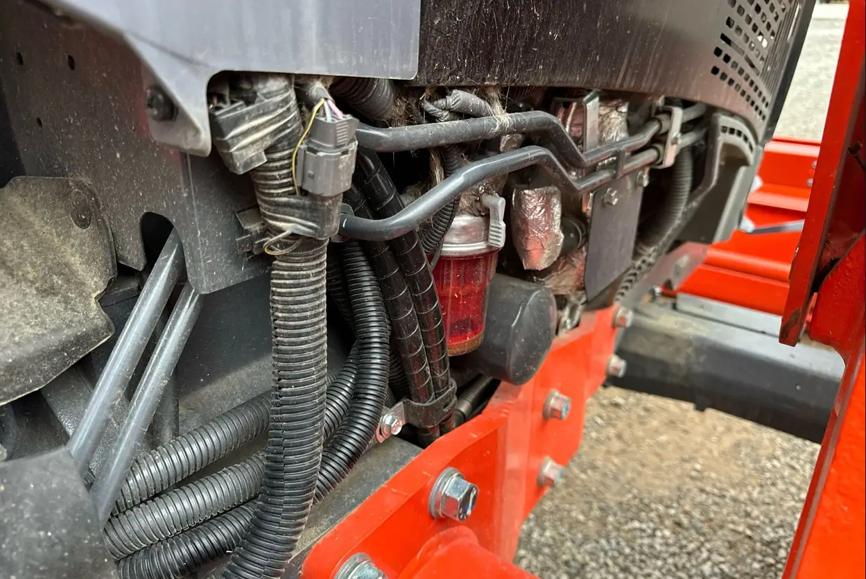 2022 Kubota M5 111D MFWD tractor