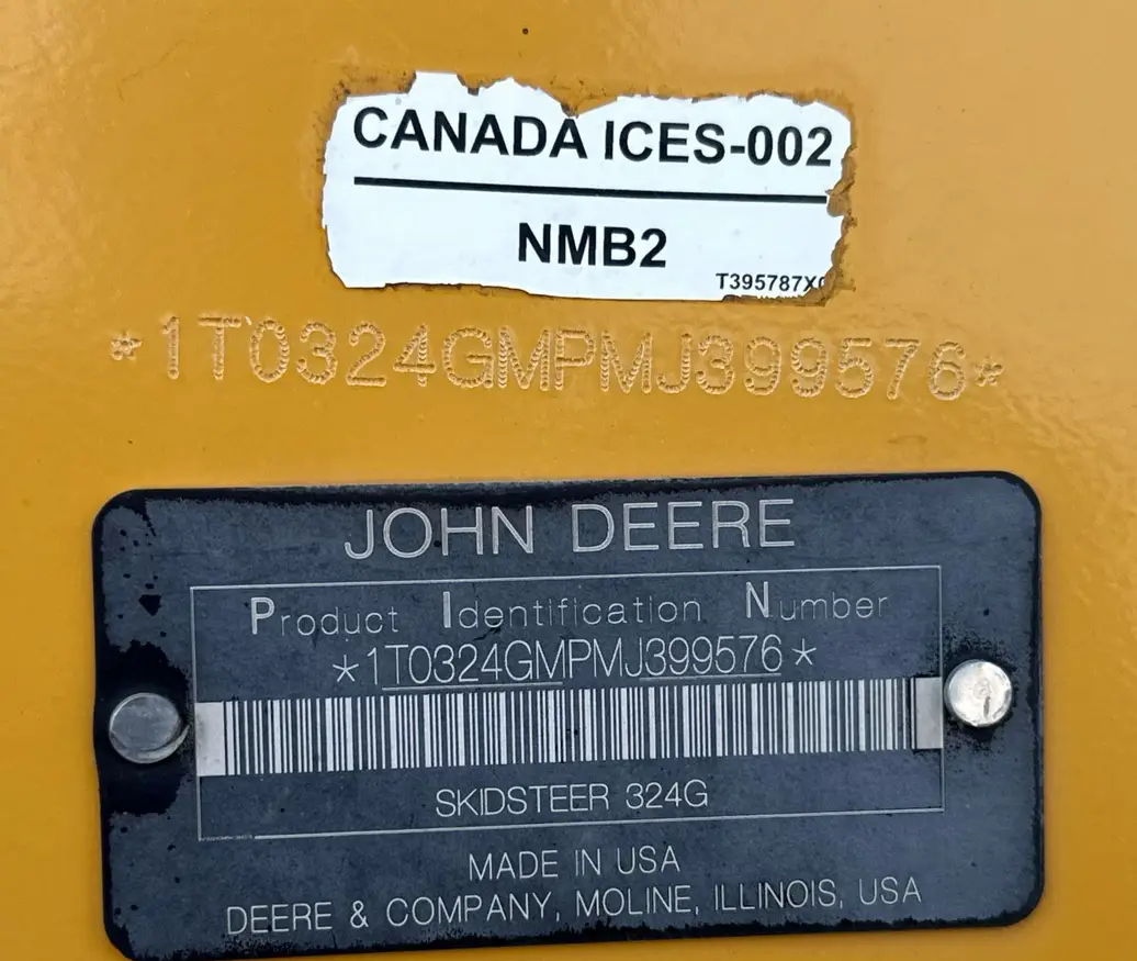 2021 John Deere 324G skid steer loader