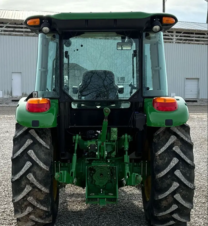 2022 John Deere 5075E MFWD tractor