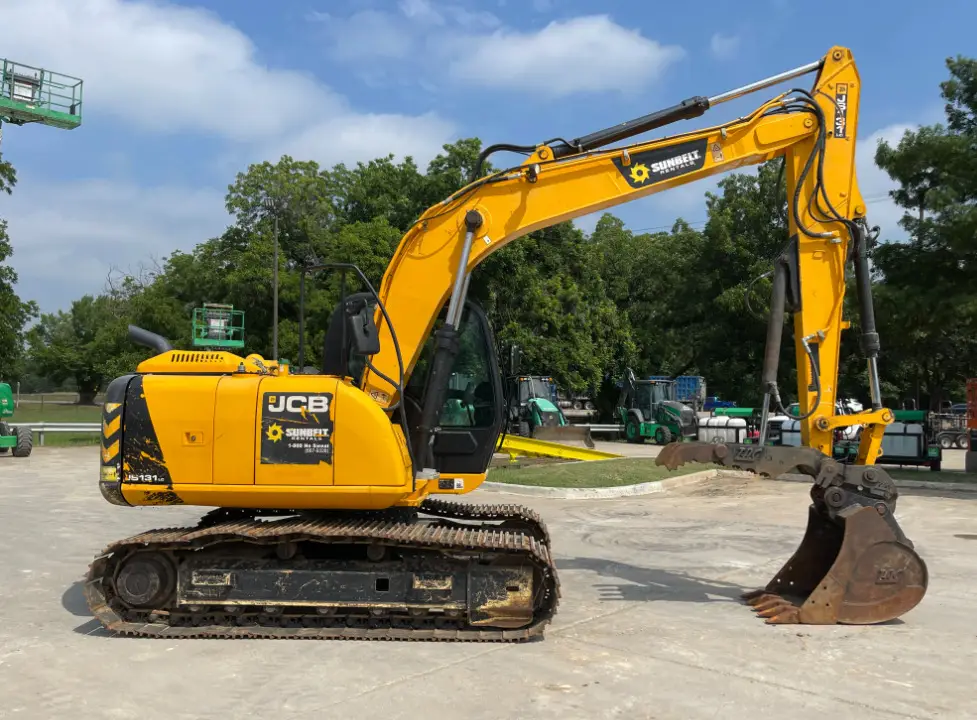2018 JCB JS131LC Hydraulic Excavator A/C Cab Aux Hyd Thumb 36'' bucket