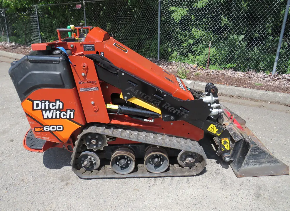2020 Ditch Witch SK600 Ride On Tracked Skid Steer Loader Aux Hyd Diesel