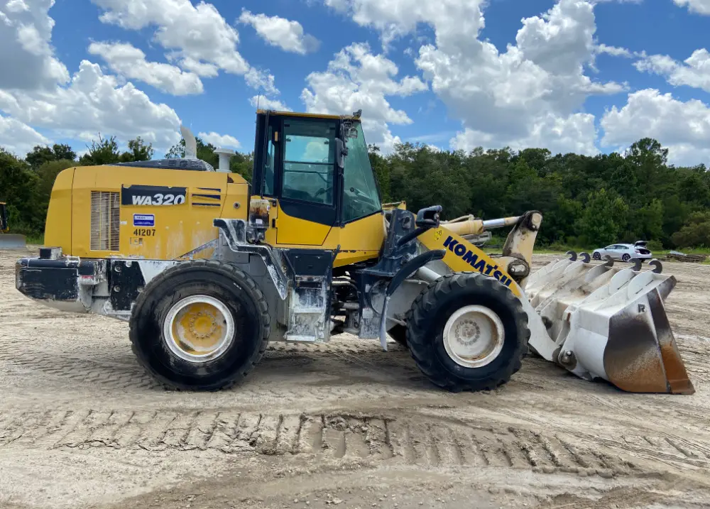 2017 Komatsu WA320-8 165 HP Wheel Loader 3.75 Yard