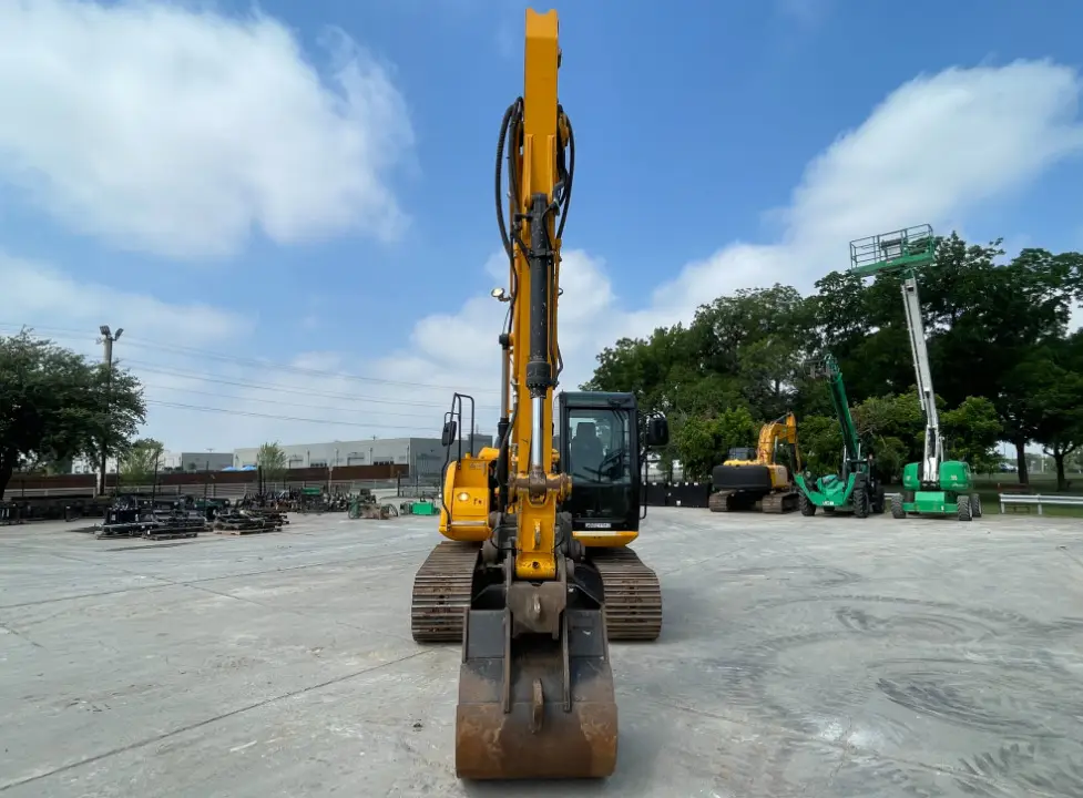 2018 JCB JS131LC Hydraulic Excavator A/C Cab Aux Hyd Thumb 36'' bucket
