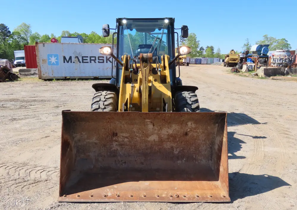 2019 Caterpillar 906M Compact Wheel Loader Aux Hyd Q/C Heated Cab CA