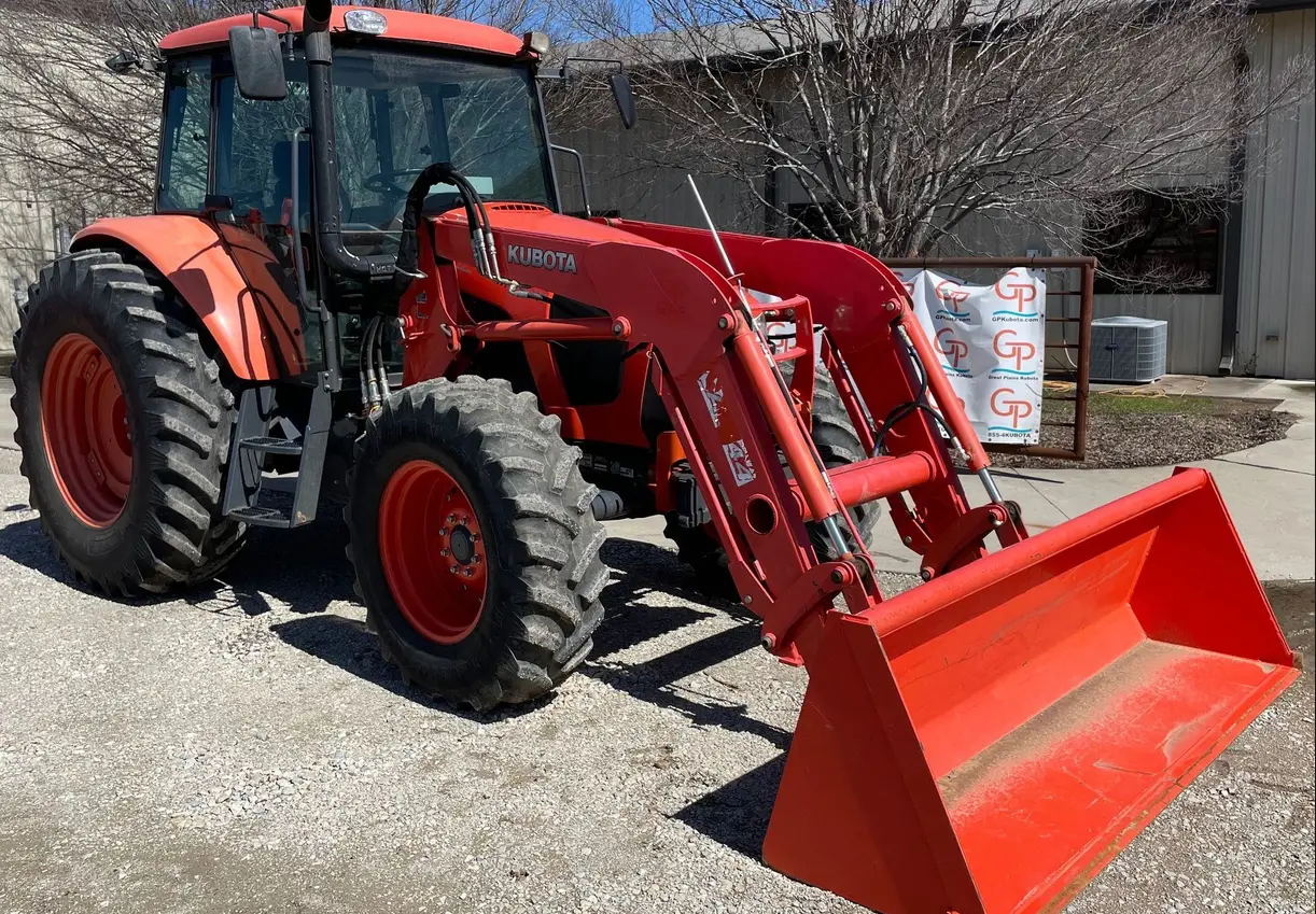 2021 Kubota M6S-111SHDC MFWD tractor