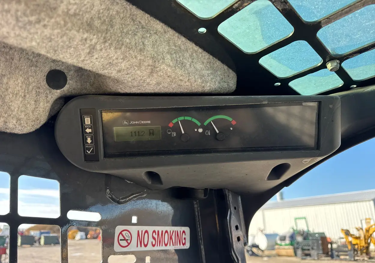 2017 John Deere 318G skid steer loader