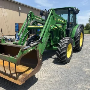 2010 JOHN DEERE 5090M