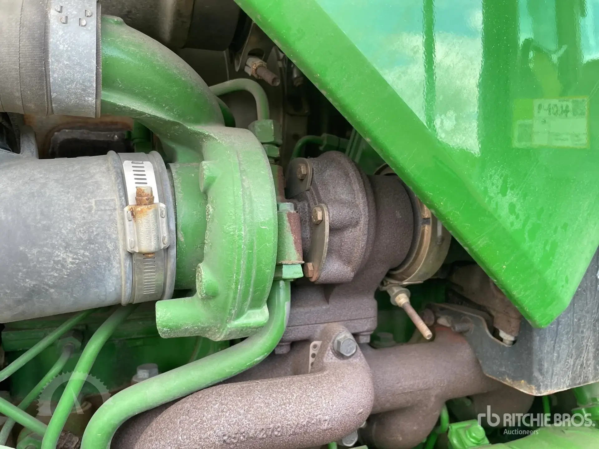 2018 JOHN DEERE 5090R Tractor