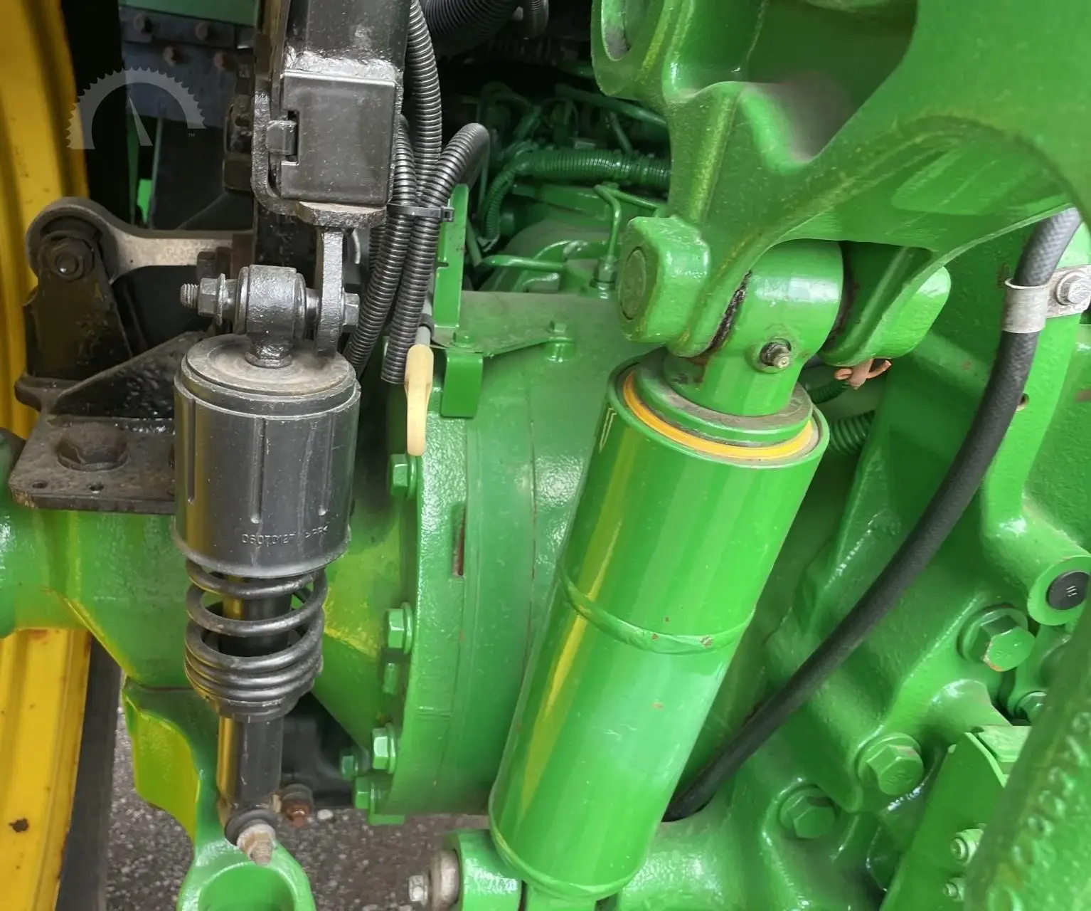 2018 JOHN DEERE 5090R Tractor