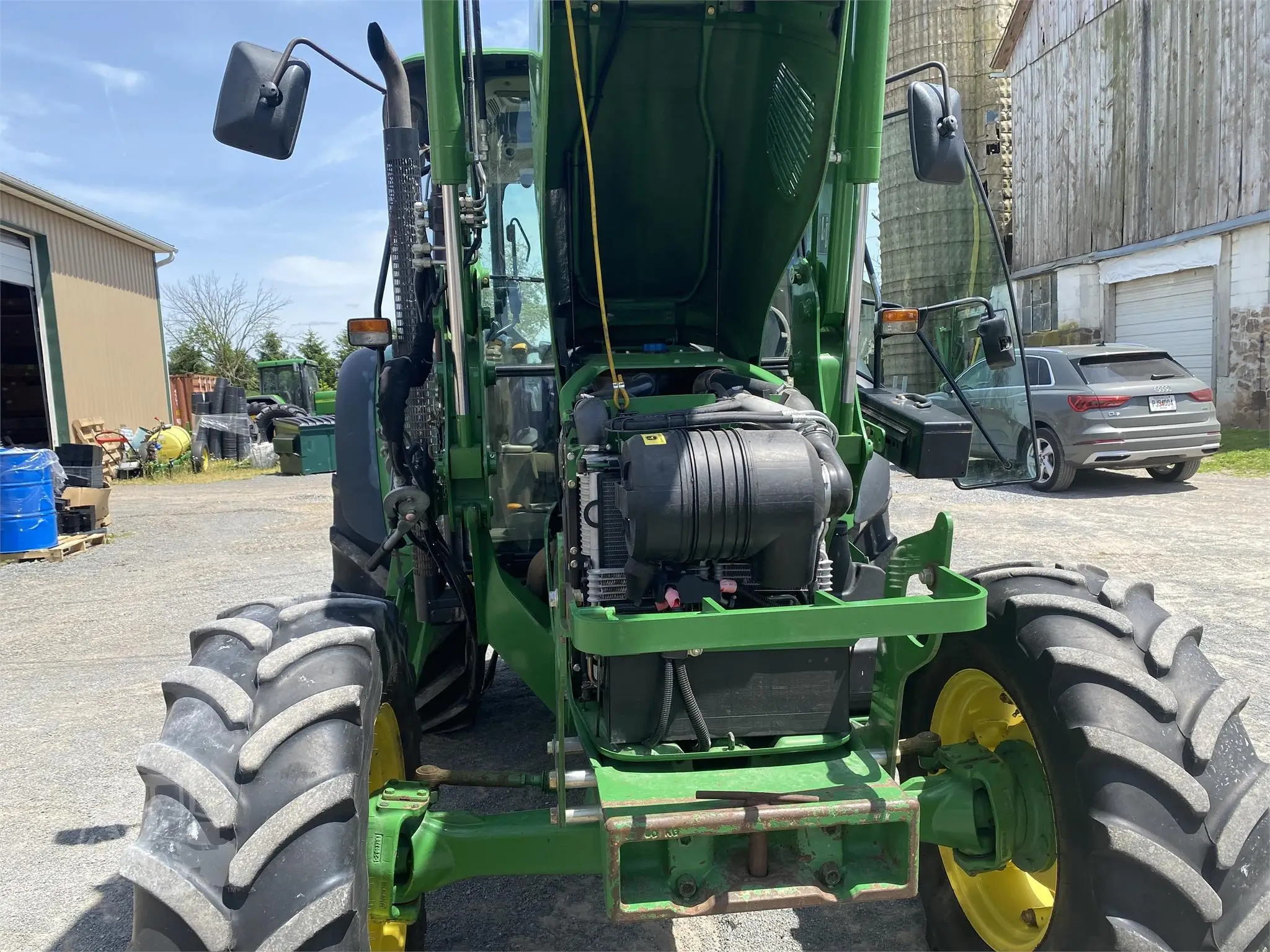 2010 JOHN DEERE 5090M