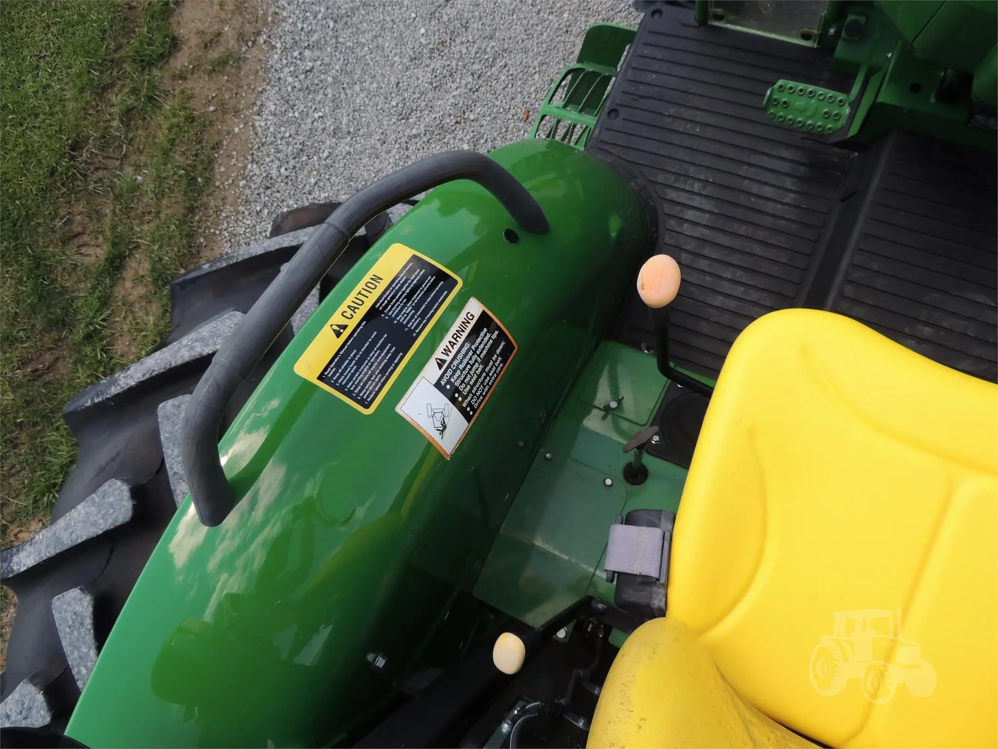 2018 JOHN DEERE 5065E tractor