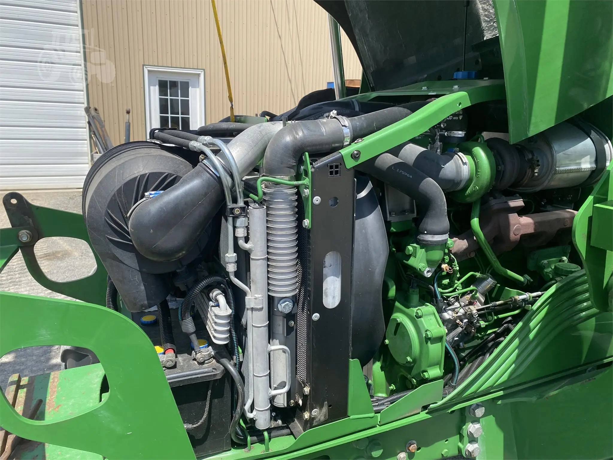 2010 JOHN DEERE 5090M