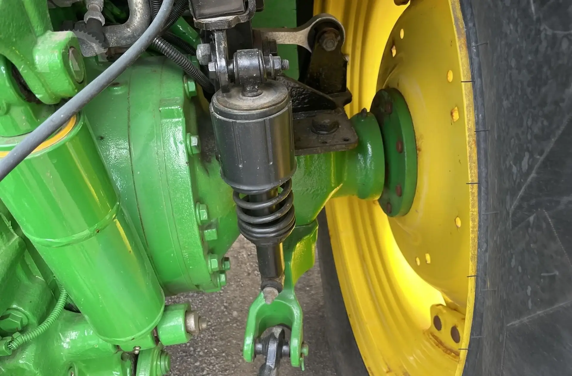 2018 JOHN DEERE 5090R Tractor