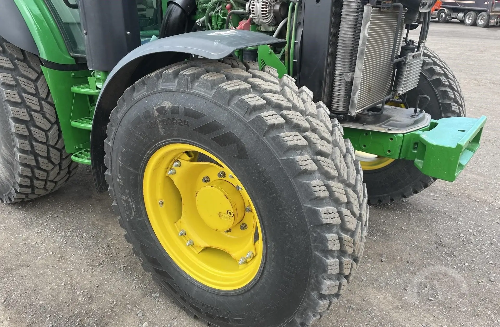 2018 JOHN DEERE 5090R Tractor