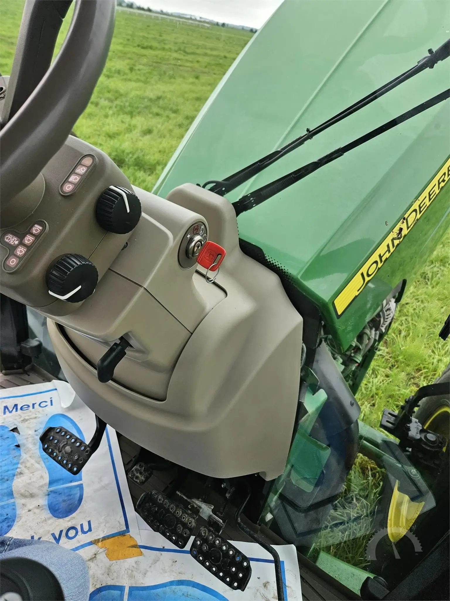 2018 JOHN DEERE 5090R Tractor