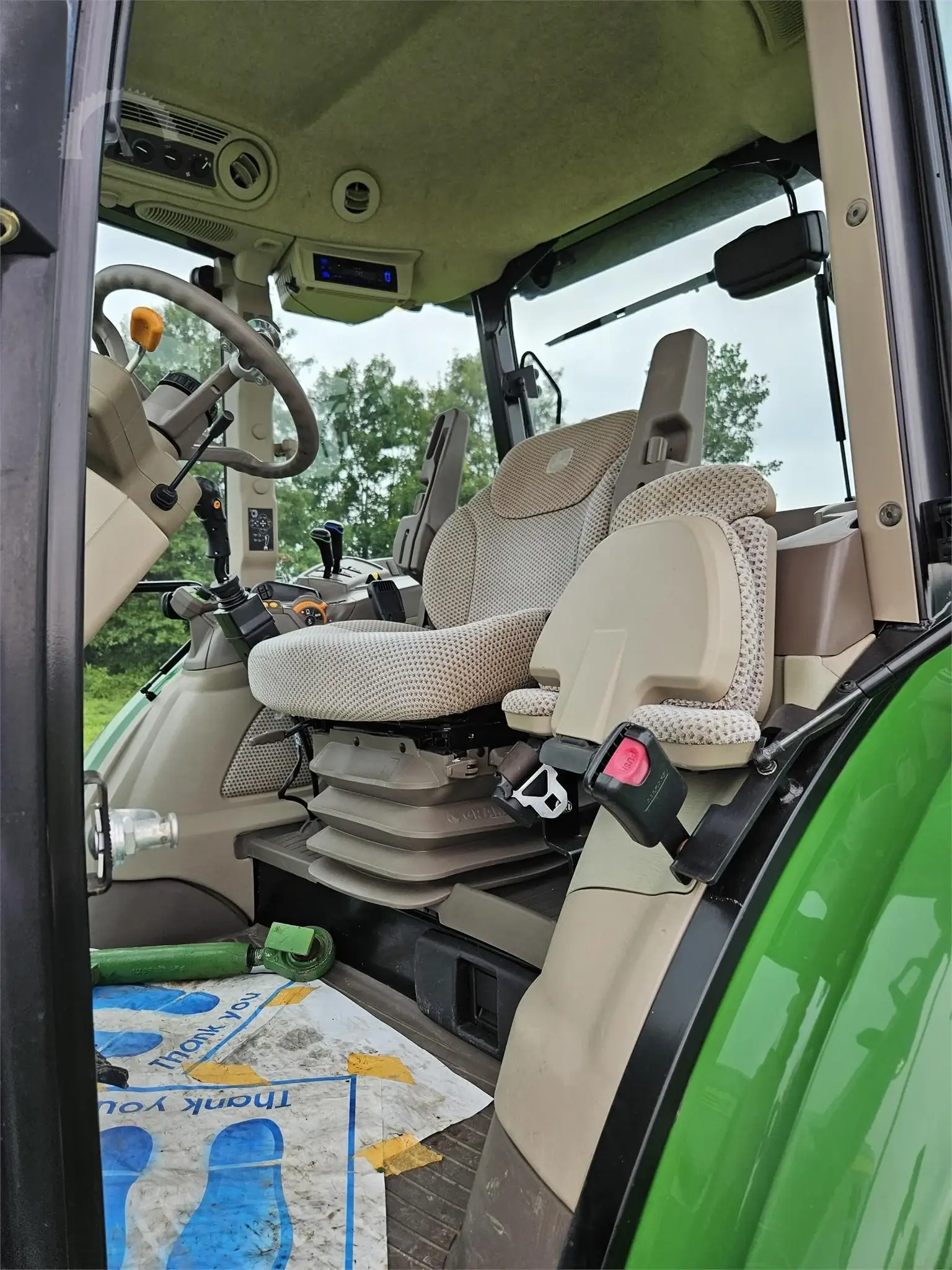 2018 JOHN DEERE 5090R Tractor