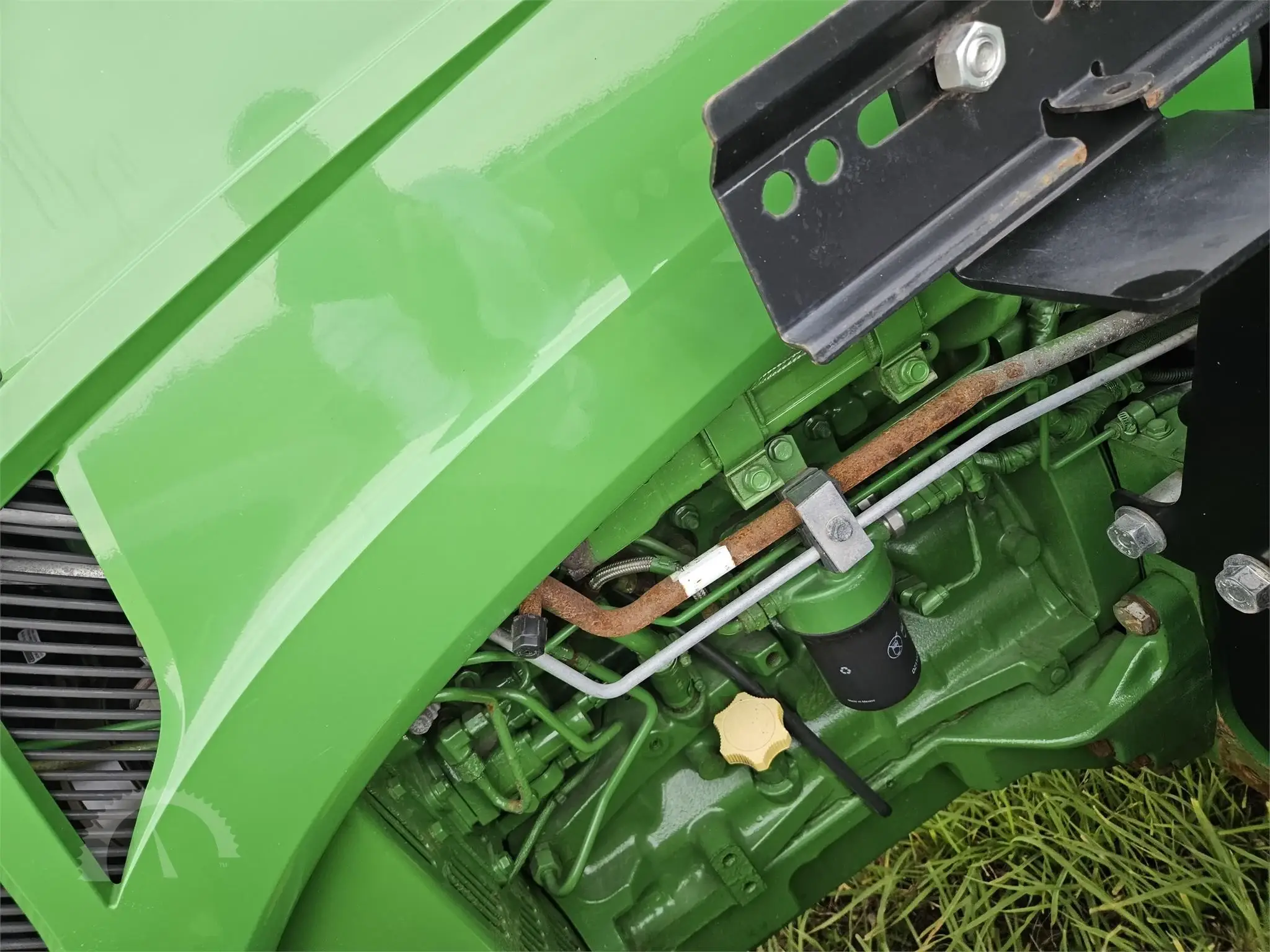 2018 JOHN DEERE 5090R Tractor