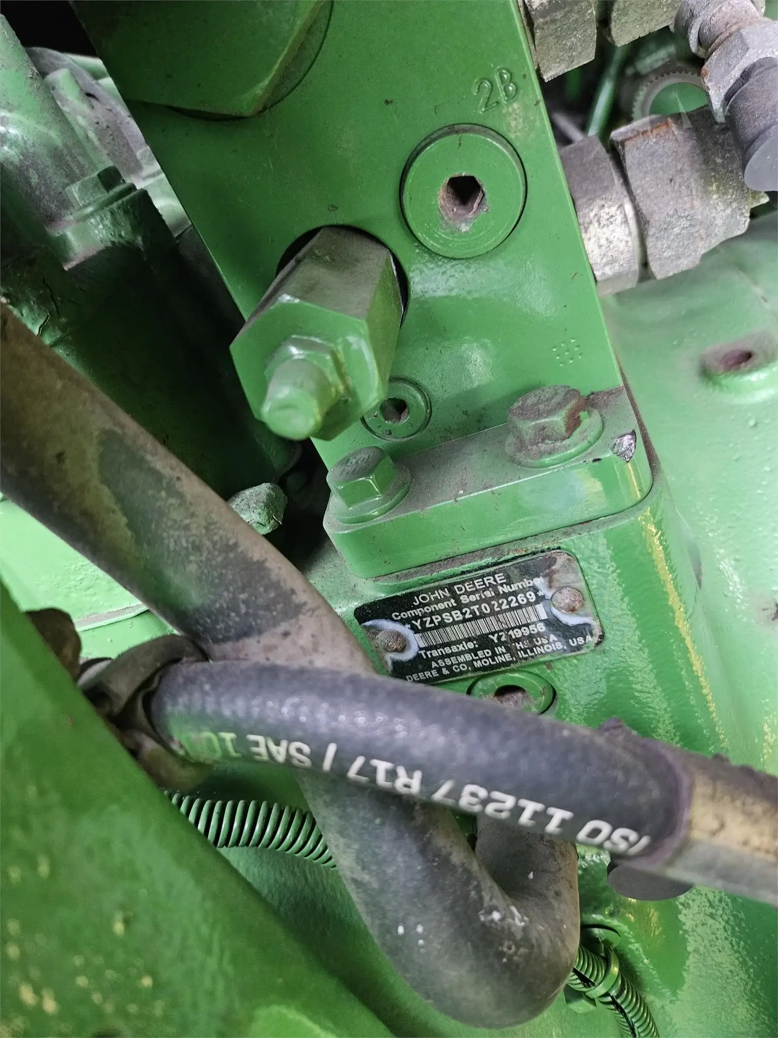 2018 JOHN DEERE 5090R Tractor