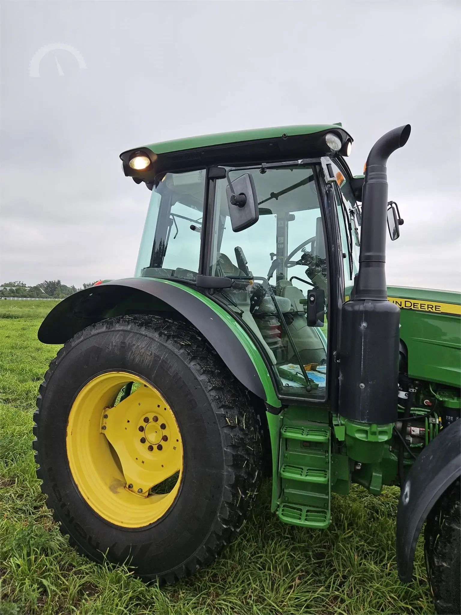 2018 JOHN DEERE 5090R Tractor